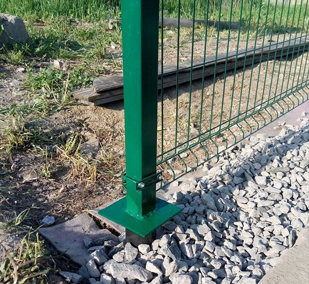 Заборные винтовые сваи в Аргуне